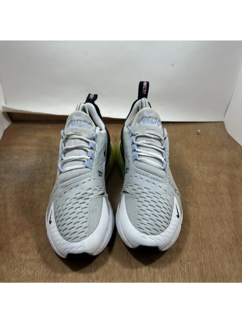 Nike Air Max 270 Women Size 8 Pure Platinum Black Volt FJ0734-043